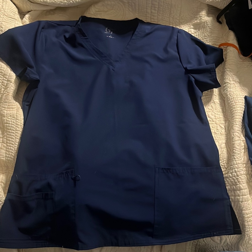 Scrub top